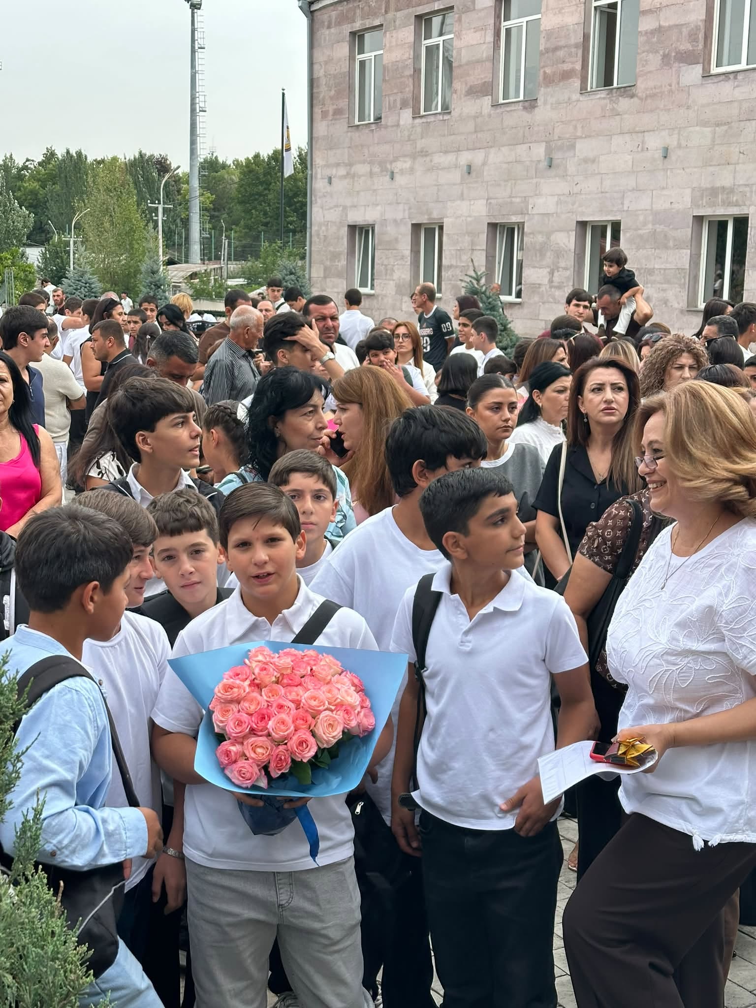 Շնորհավո՛ր Գիտելիքի օրը